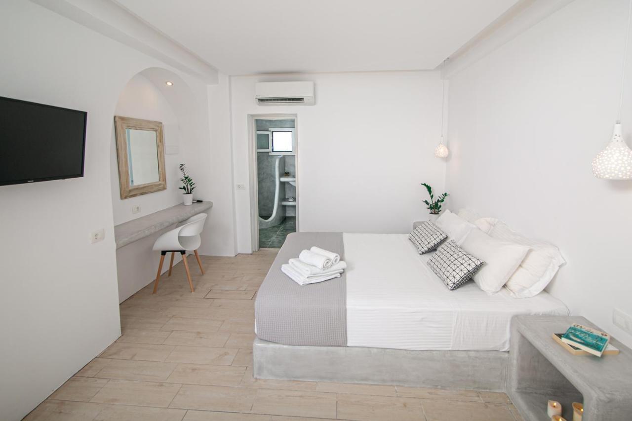 Sensia Luxury Studio With Hot Tub Oia  Exterior foto